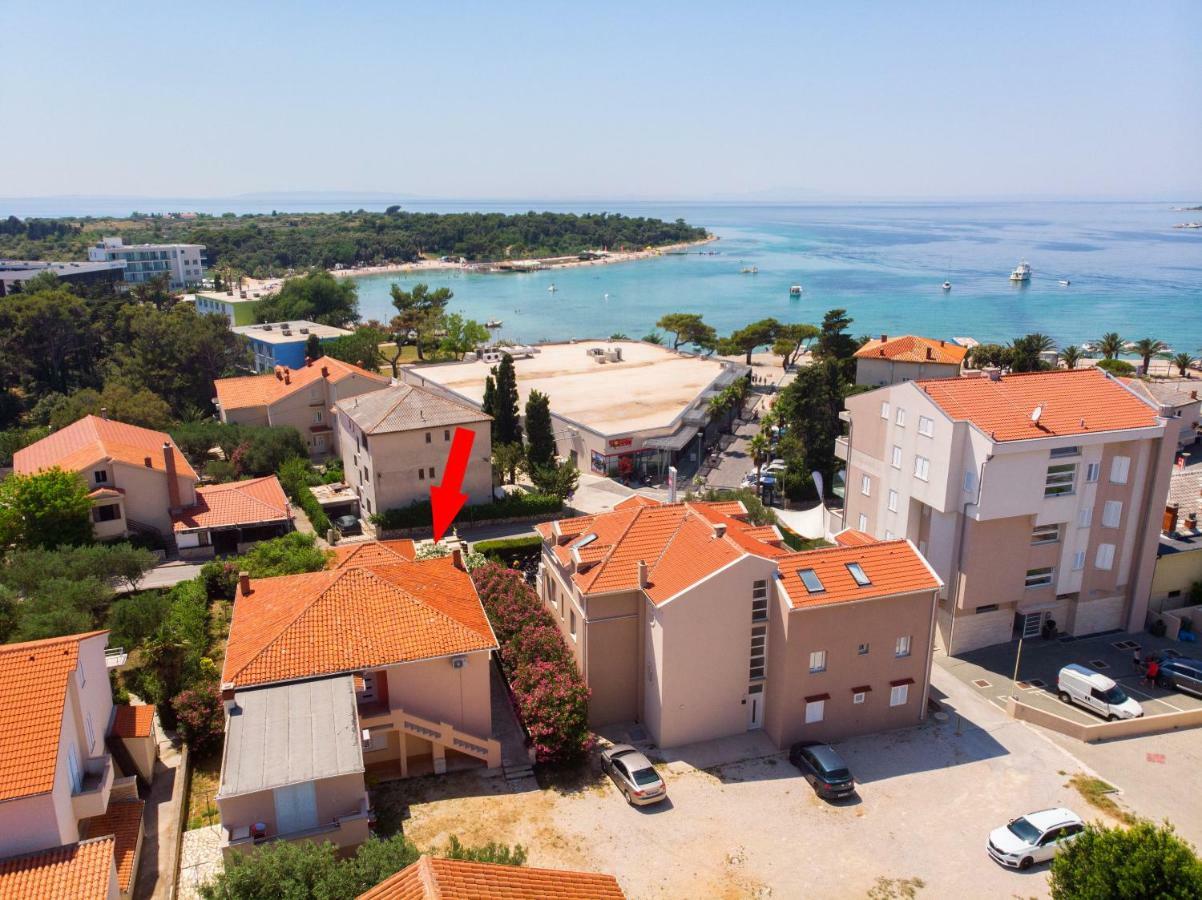 Apartment And Rooms Amenka Novalja Exterior foto